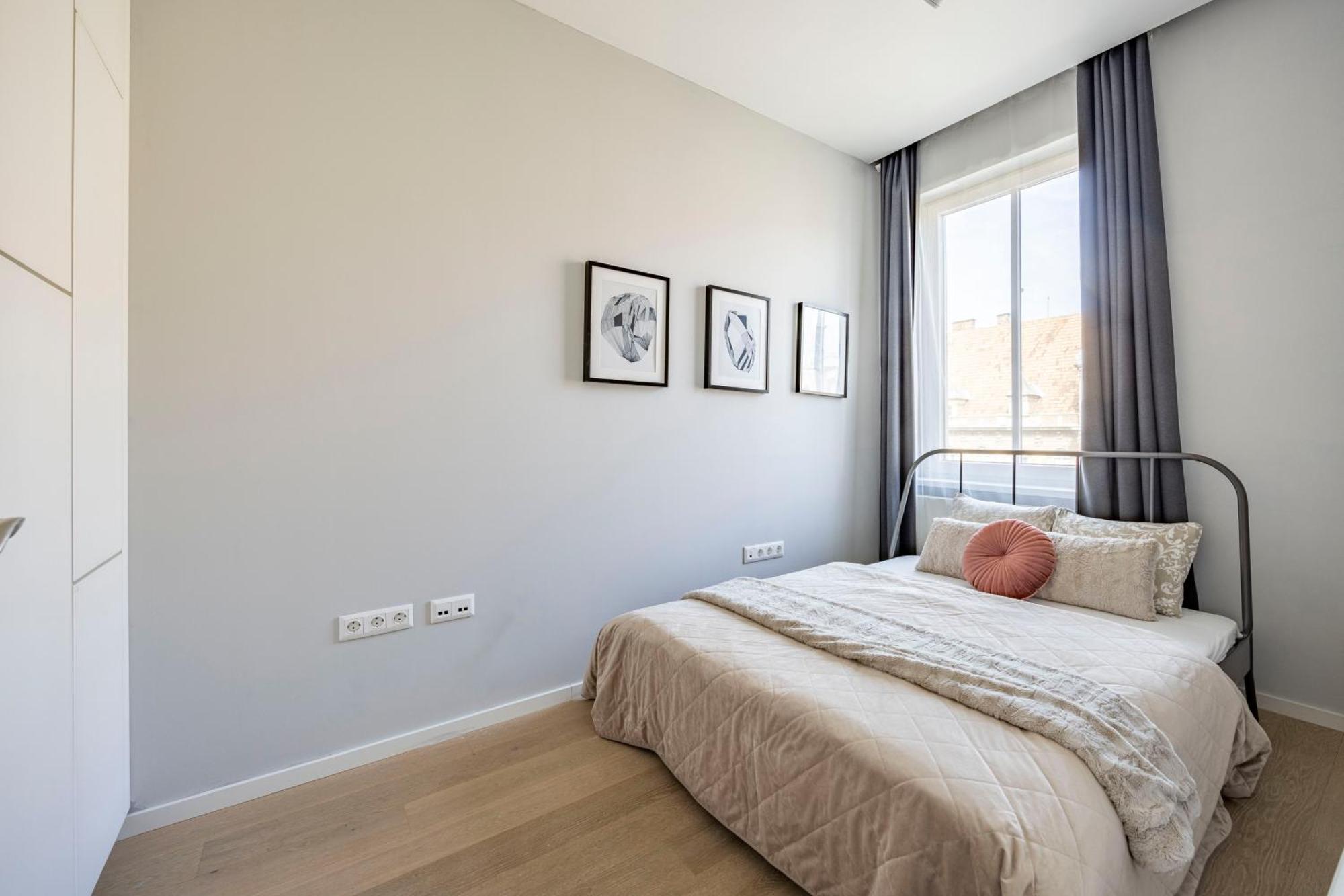 Stylish & Spacious Central Suite By Prestige Homes Budapest Exteriör bild